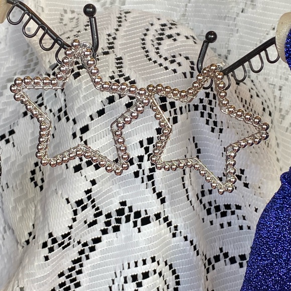 NWT BRIGHT STAR LIGHTWEIGHT SILVER EARRINGS SPECIAL VALENTINE GIFT IDEAS - Picture 8 of 13